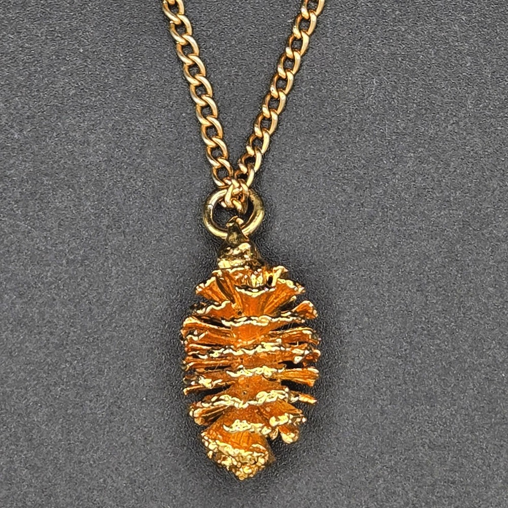Gold Tone Pine Cone Pendant Necklace Botanical Nature‎ Jewelry 18 Inch Chain
